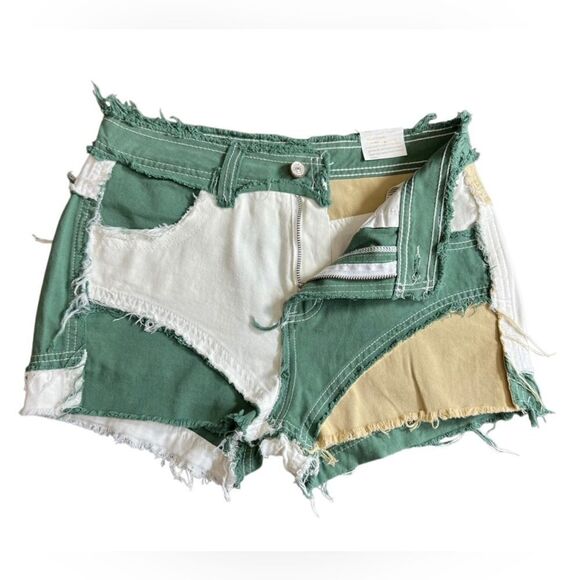 Potili High Waisted Distressed Color Block Denim Shorts size 8 - Picture 6 of 14